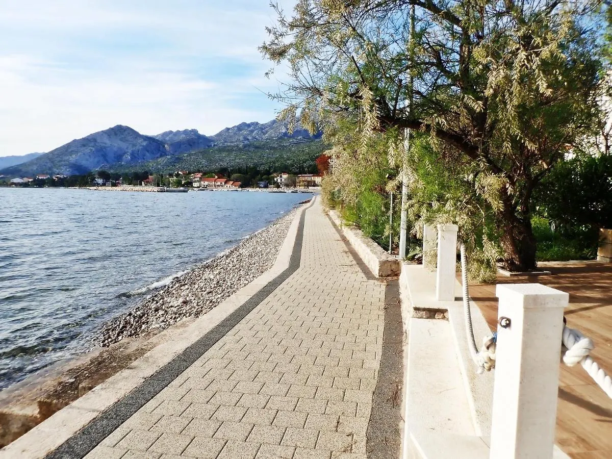 Apartments Sidro On The Beachfront Starigrad Paklenica